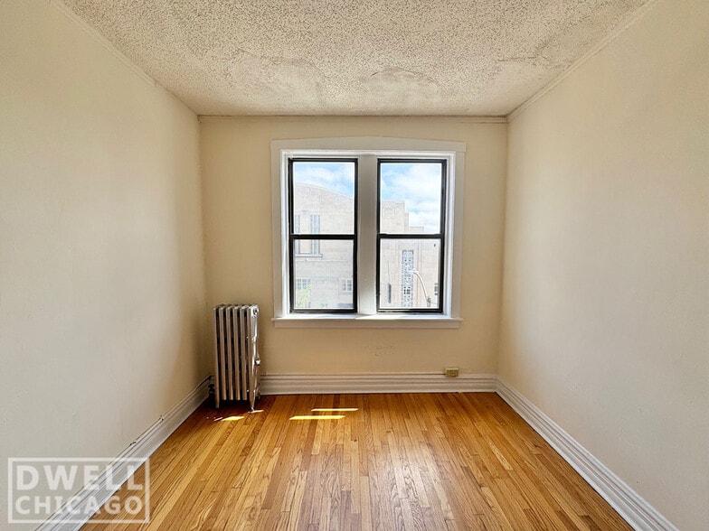 Building Photo - 1540 N Kedzie Ave