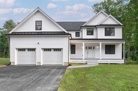 Building Photo - 3 Holmes Dr