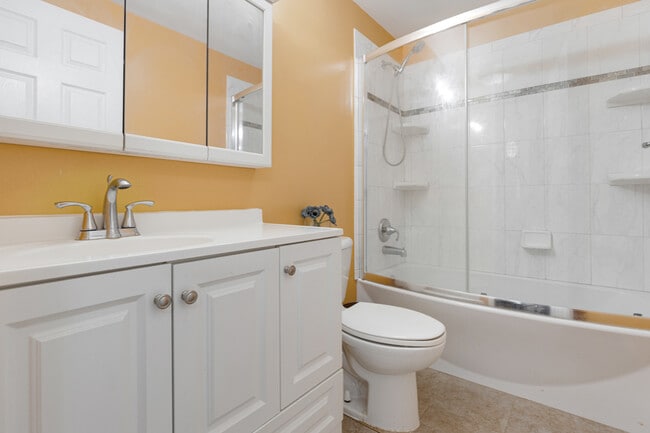 Building Photo - 818 Dunbar Ct