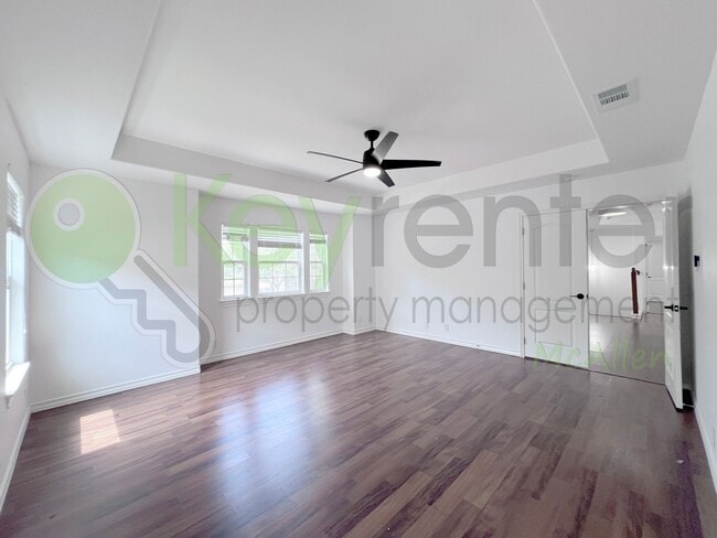 Building Photo - Beatutiful 5Bed/3Bath in Mcallen TX Now Av...
