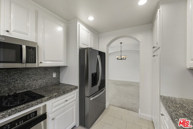 Building Photo - 1820 Benecia Ave