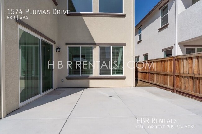Building Photo - 1574 Plumas Dr