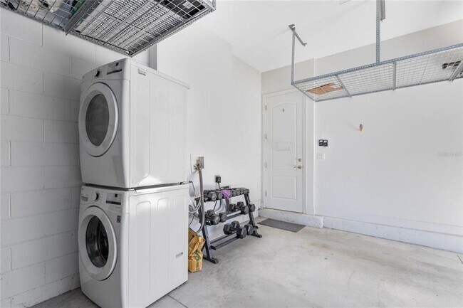 Building Photo - 13787 Eliot Avenue