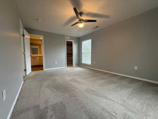 Building Photo - 5604 Vintage Pl