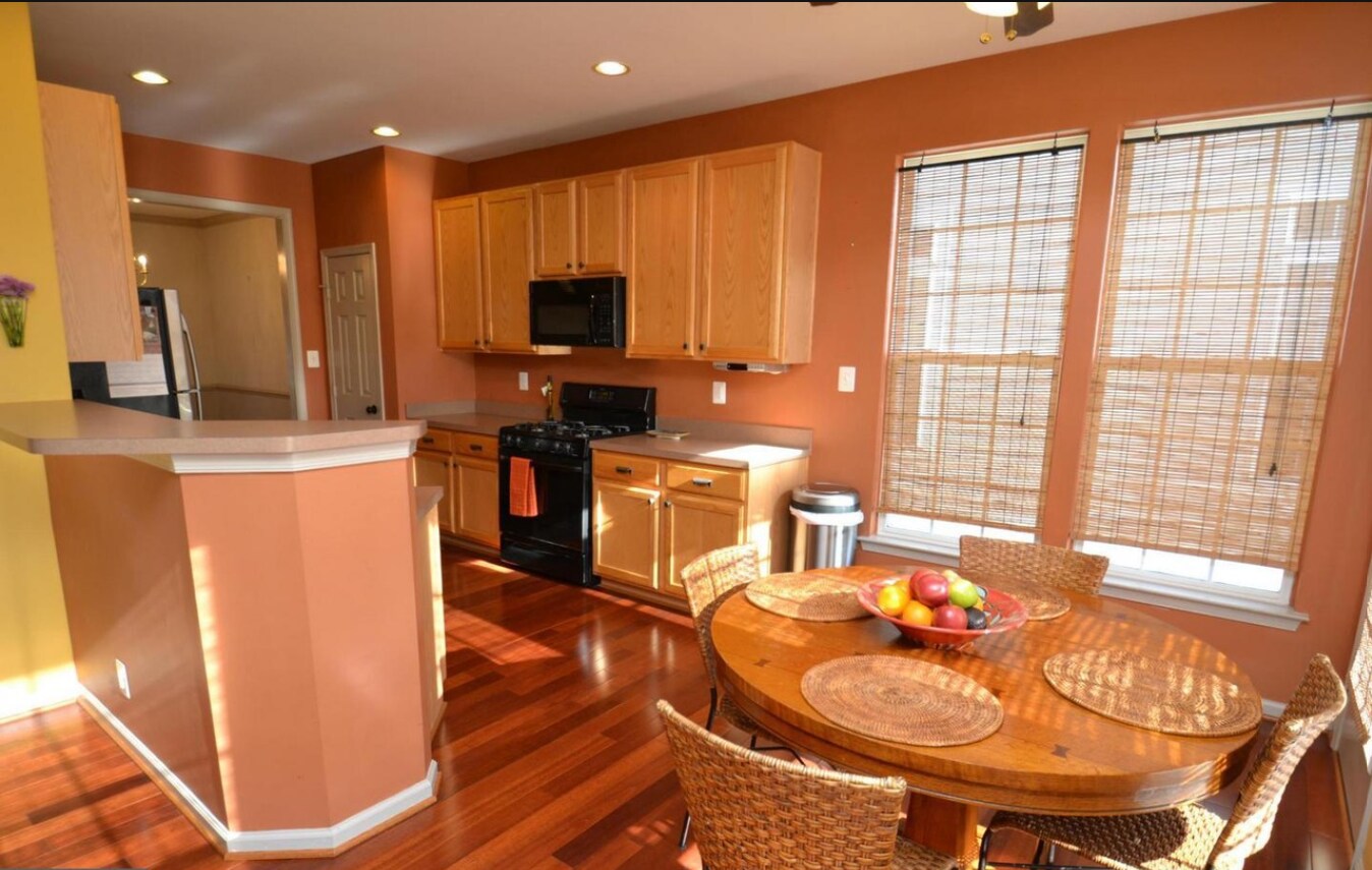 Building Photo - 9003 Bealls Farm Rd