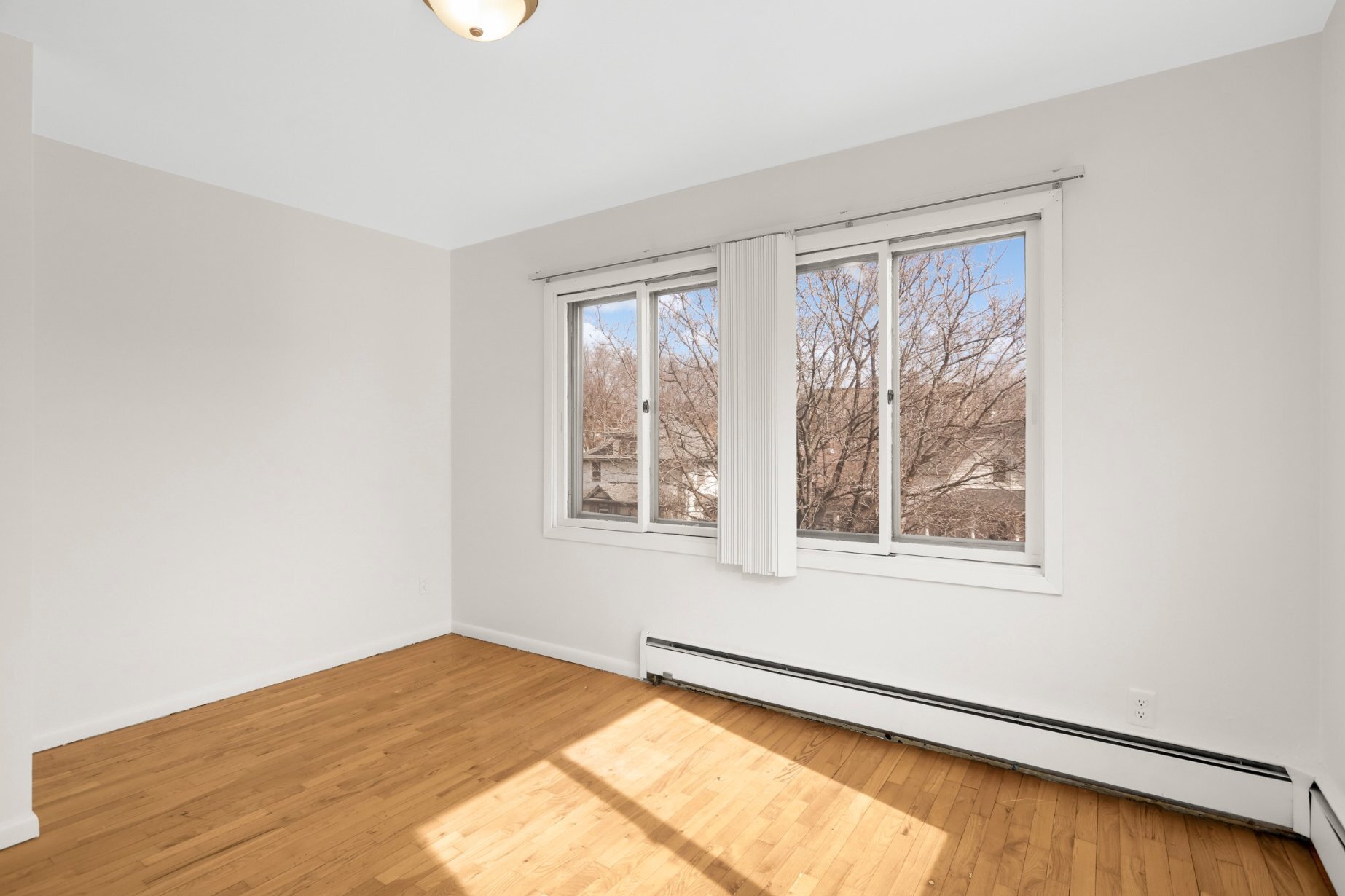 Building Photo - 3308 Girard Ave S