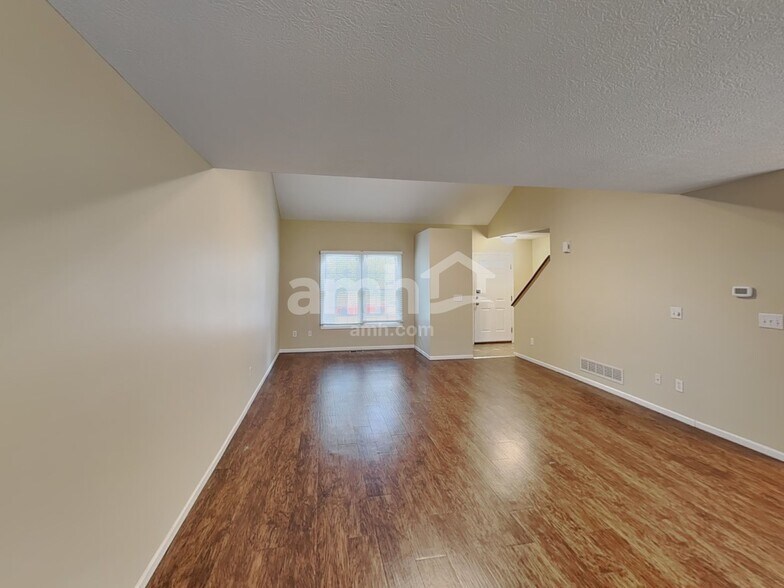 Building Photo - 279 Rockmill St