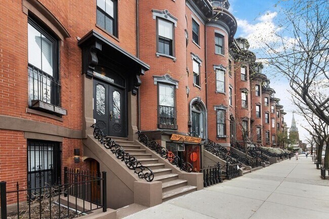 Building Photo - 676 Tremont St