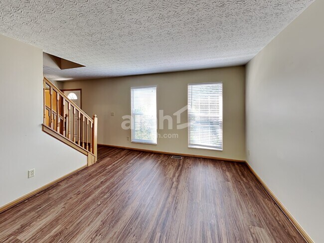 Building Photo - 7394 Winchester Cathedral Ct