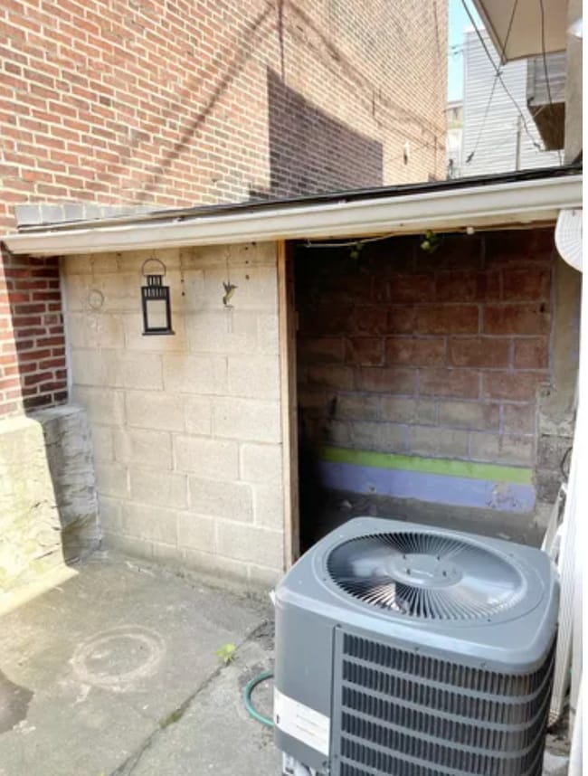 Building Photo - 413 W Porter St