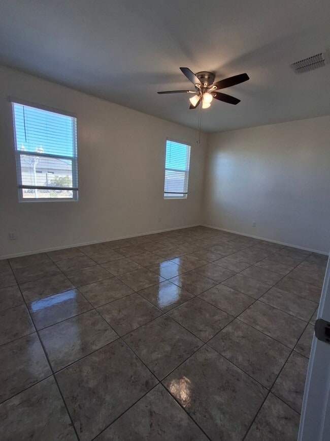 Building Photo - 3560 N Mia Ln