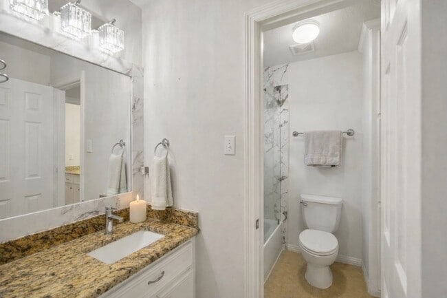 Building Photo - 25307 Piney Bend Ct