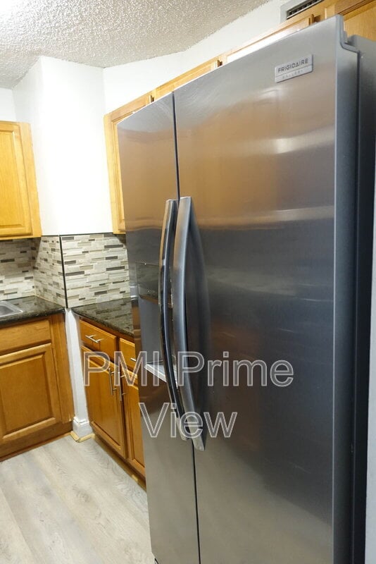 Building Photo - 505 NW 72nd Ave