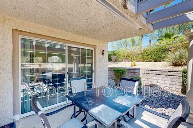 Building Photo - 505 S Farrell Dr