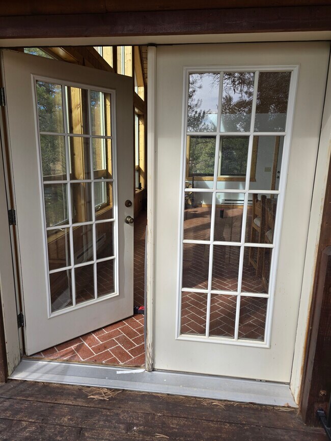 Building Photo - 789 Blackhawk Creek Dr