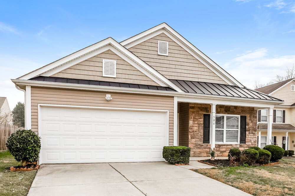 Building Photo - 506 Lindsborg Trail