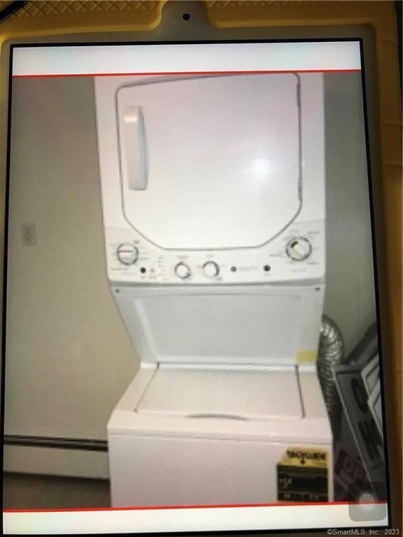 Building Photo - 42 Weed Hill Ave