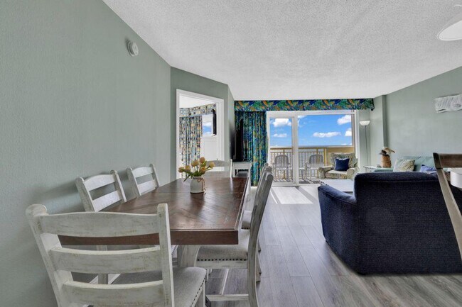 Building Photo - 2701 S Ocean Blvd