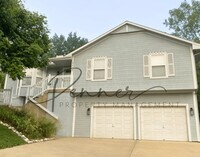 Building Photo - 5212 S Powell Ave