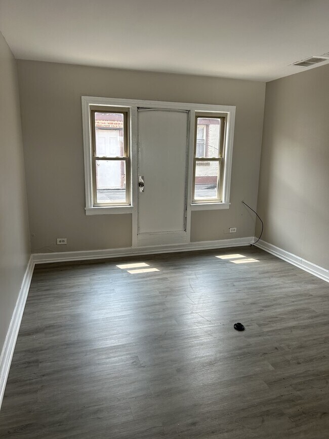 Building Photo - 171 25th Ave