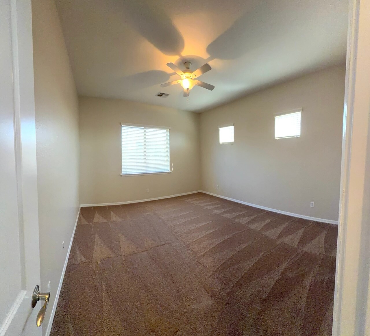 2nd Upstairs Bedroom - 3163 S Porter St