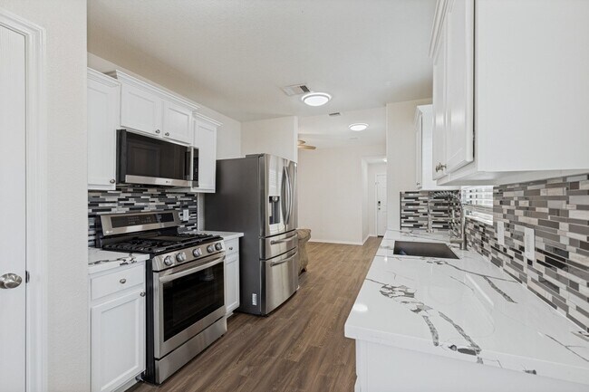 Building Photo - 1235 Blue Hazel Ct