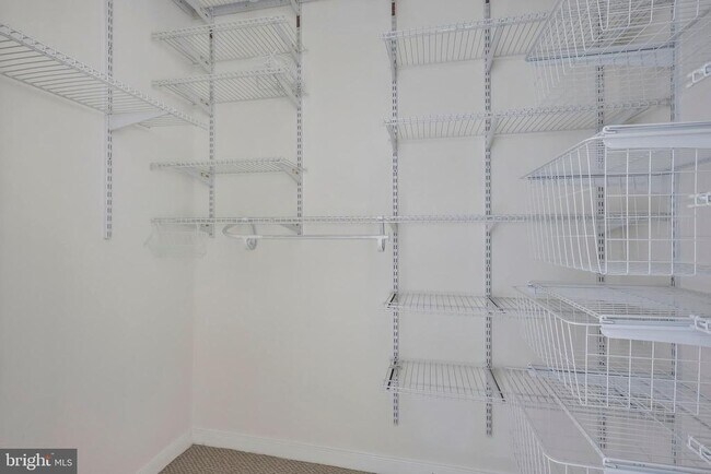 Building Photo - 2200 N Westmoreland St