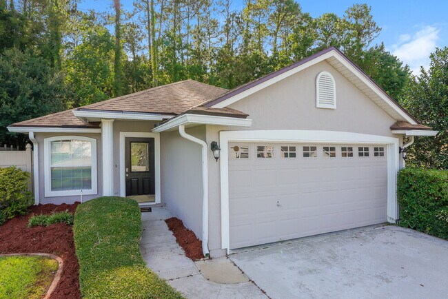 Building Photo - 2835 Southampton Dr