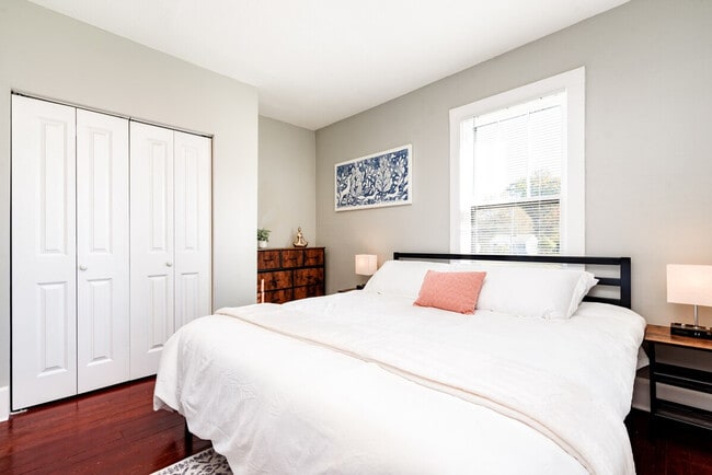 Building Photo - 257 Gordon Ave