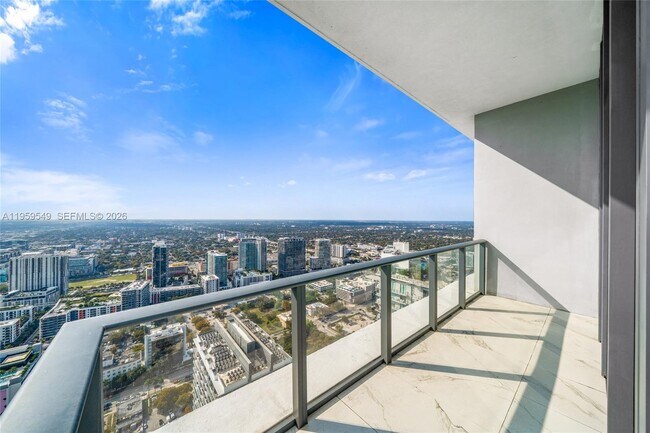 Building Photo - 480 NE 31st St