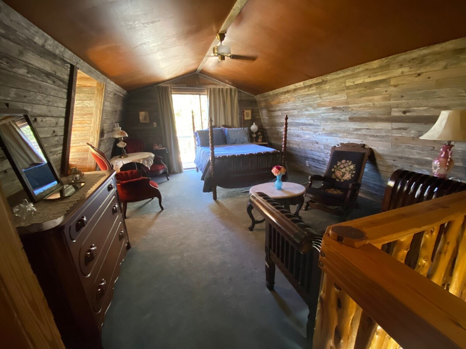 Building Photo - 297 Little River Ln