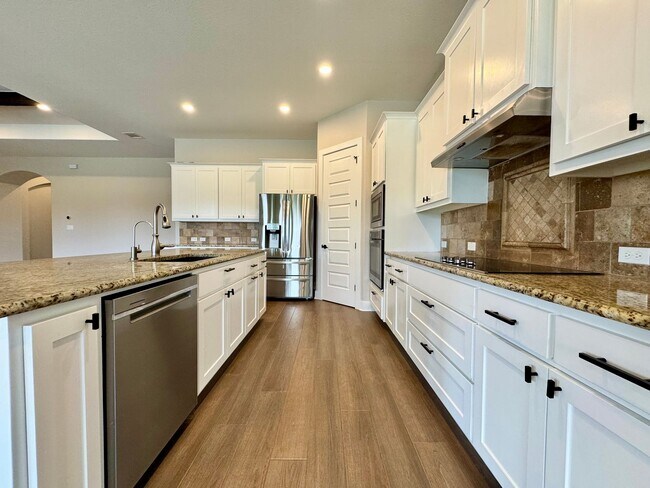 Building Photo - **APPLICATION RECEIVED** AVAILABLE NOW! One-of-a-Kind Luxury Estate | 5BD/3BA on 2 Acres in Liber...