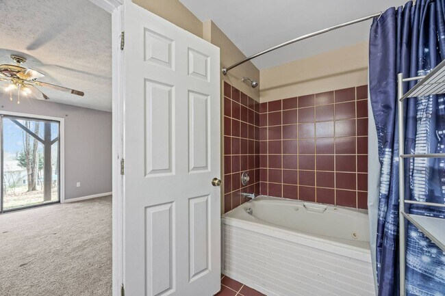 Building Photo - 200 Waterford Dr