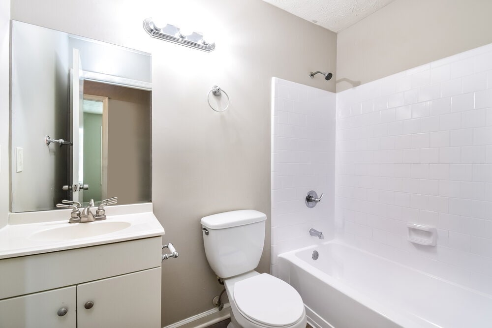 Building Photo - 6603 Eastbriar Dr