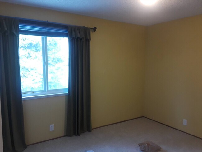 Building Photo - 2650 Bloomfield Ct