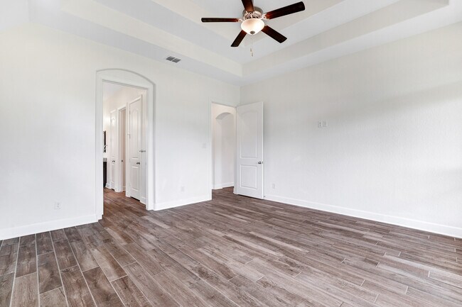Building Photo - 8626 Glass Gem Dr