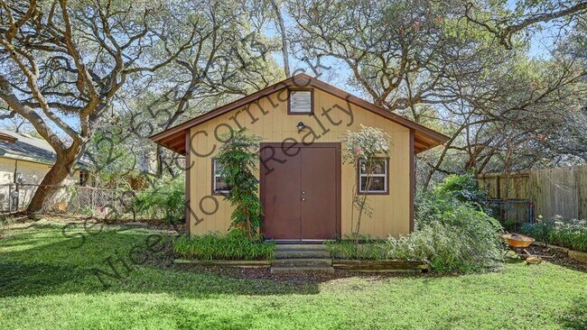 Building Photo - 2605 Toulouse Dr