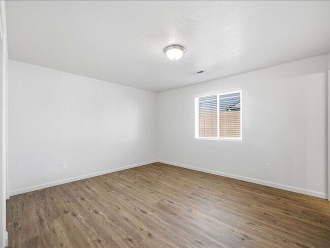 Building Photo - 9352 W 9th Pl