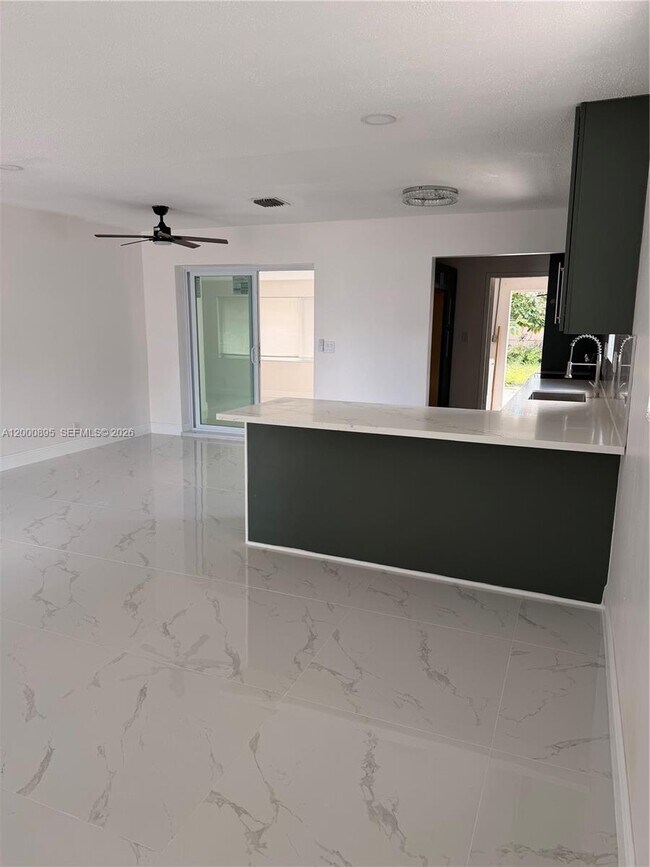 Building Photo - 7380 Cleveland St