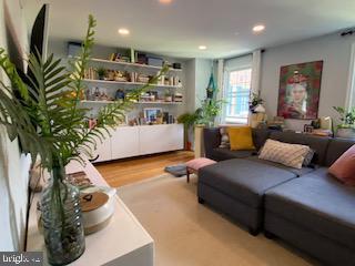 Building Photo - 2242 Washington Ave