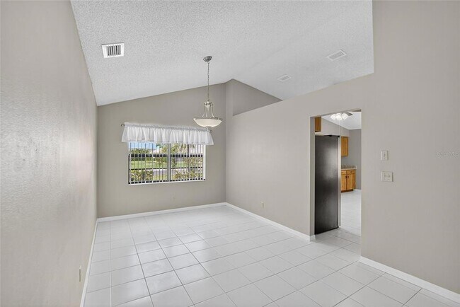 Building Photo - 1831 Wolf Laurel Dr