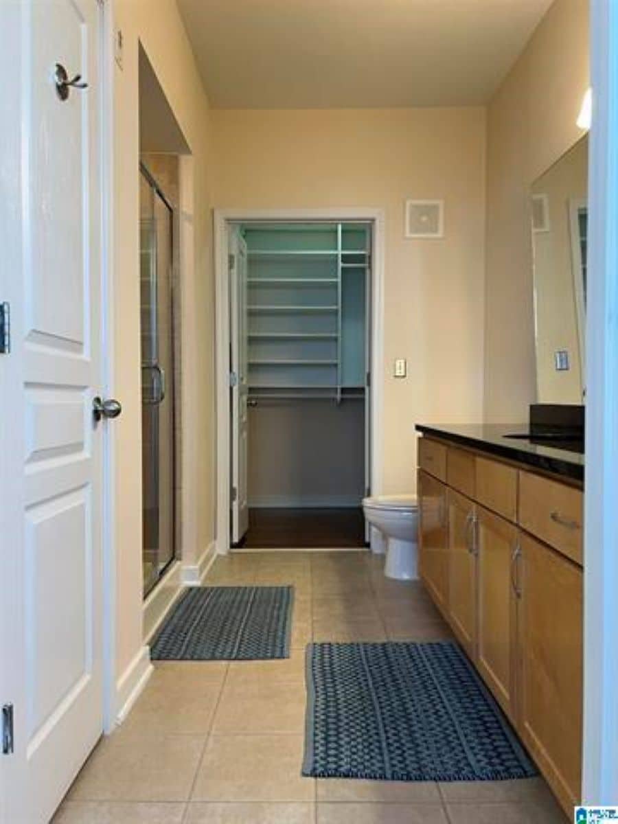 Master Bath - 2020 5th Ave S