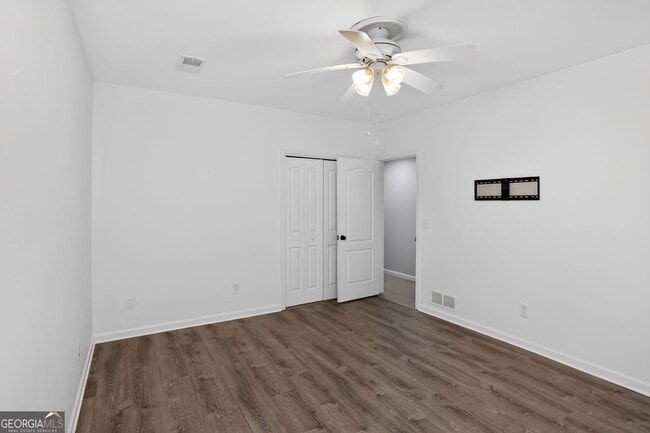 Building Photo - 3445 Johnson Ferry Rd NE