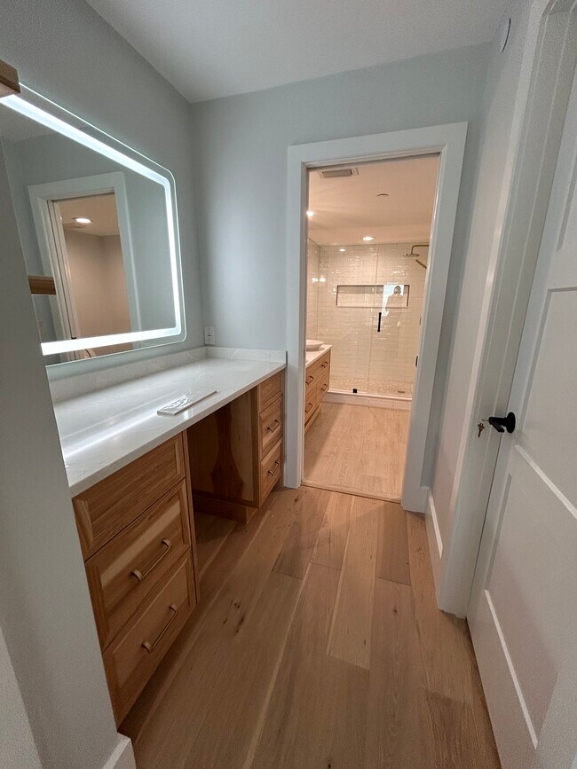 Building Photo - VACATION RENTAL - SNOW BIRDS - Monthy rental in Daytona Beach Shores