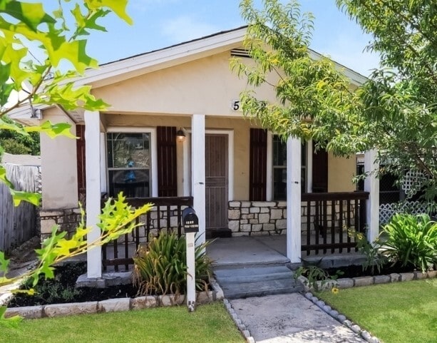 Primary Photo - 5322 S Zarzamora St