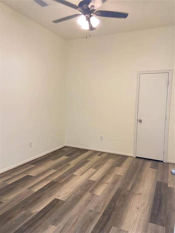 Building Photo - 5634 Park Village Dr