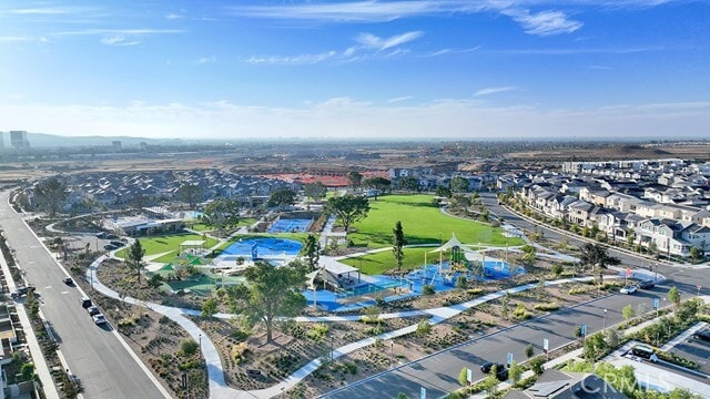 Building Photo - 401 Junco