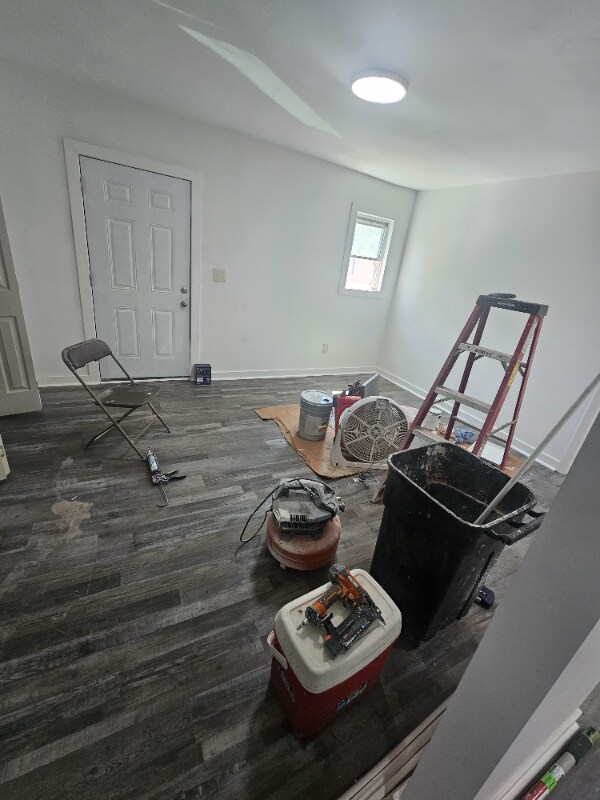 Building Photo - 2129 Chestnut St