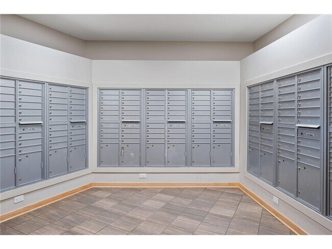 Building Photo - 1120 S 2nd St