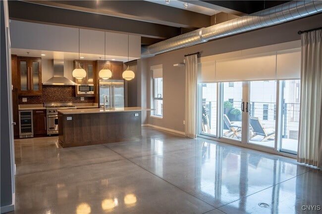 Building Photo - 211 W Jefferson St